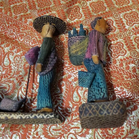 Bundle of Couple Figurine Souvenirs from Diff. Countries - Picture 5 of 13